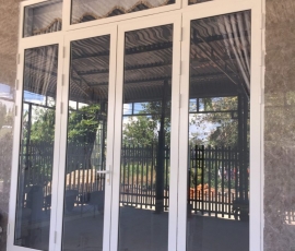 Cửa nhôm 4 cánh