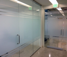 Cửa kính cường lực Văn phòng