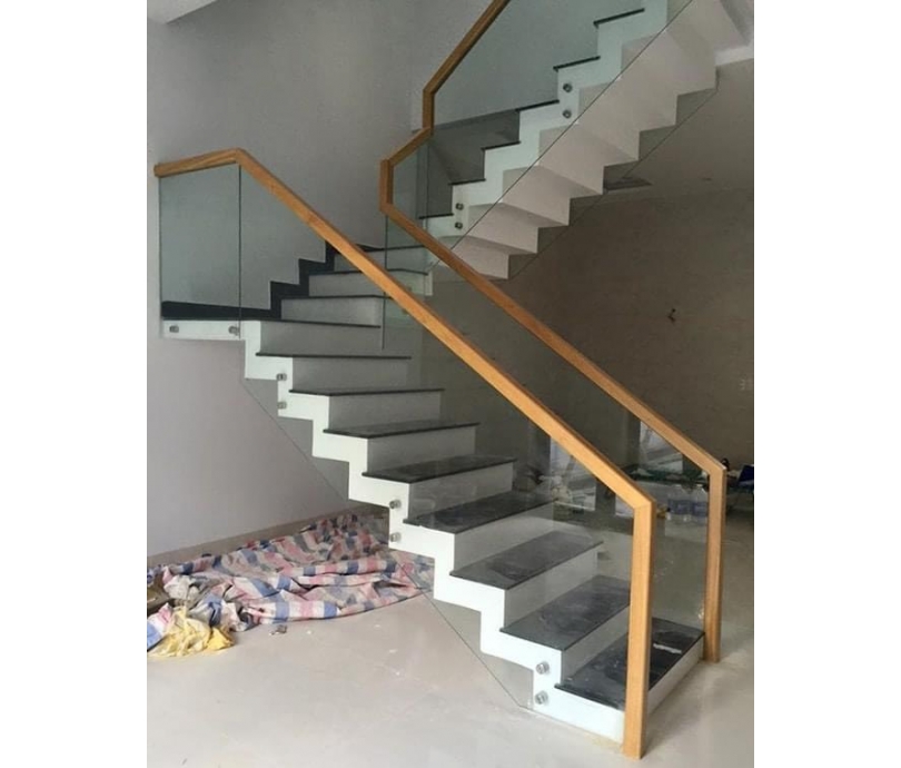 Cầu thang kính 3