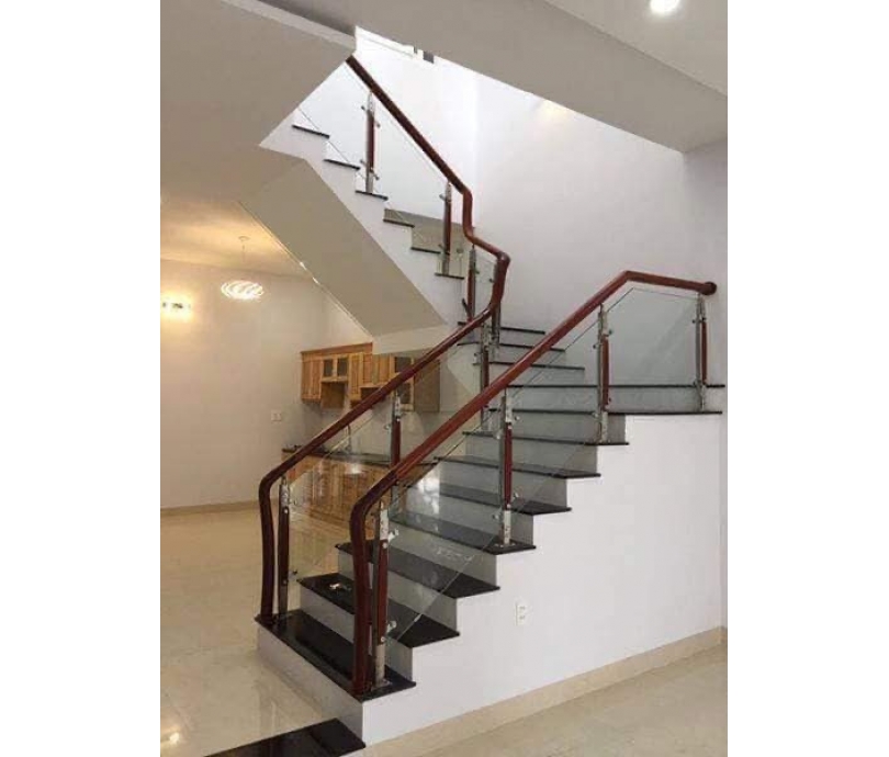 Cầu thang kính Anh Tuấn Window