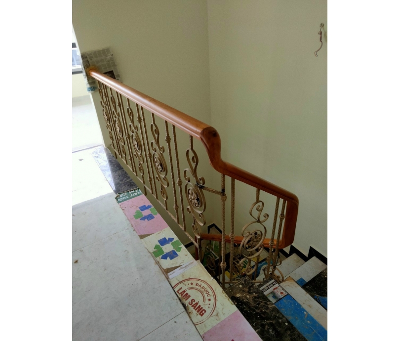 Cầu thang sắt nghệ thuật cao cấp