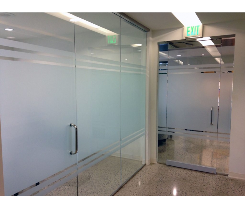 Cửa kính cường lực Văn phòng